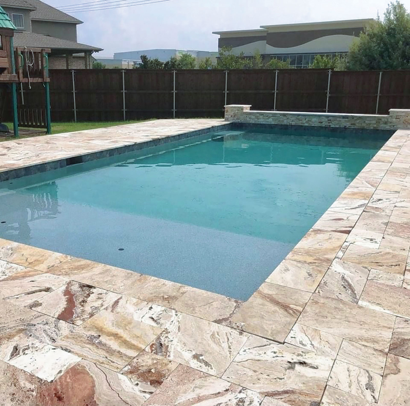 leonardo-travertine-tumbled-pavers