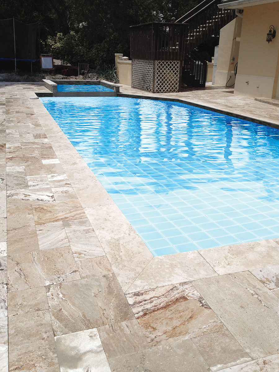 leonardo-travertine-tumbled-pool-coping