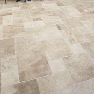 nuance-travertine-tumbled-pavers